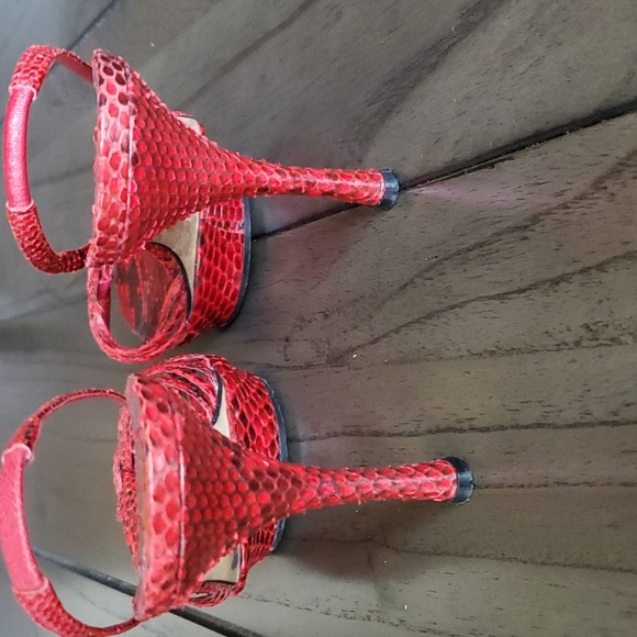 René Caovilla Snakeskin Slingback Heel Sandals, Red, 39EU (9US) - Picture 9 of 15